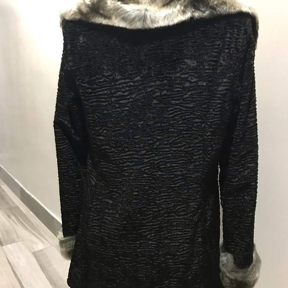 Terry Lewis faux 'Persian lamb' fur coat- NWT - Picture 3 of 7